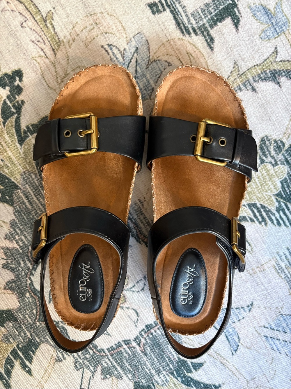 ✨WORN ONCE✨ EuroSoft Gypsie Black Sandals
